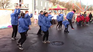 флэшмоб в городе Гатчина на День народного единства