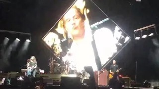 Foo Fighters (feat. Krist Novoselic) - Molly's Lips (Seattle 2018)