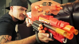 NERF GUN WAR 4