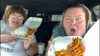 Crystal and Tammy review Fat Mo’s