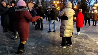 ТАНЦЫ В ПАРКЕ ГОРЬКОГО/РЕТРО ПАРК/ХАРЬКОВ/Тень /ЯНВАРЬ 2022💃🕺