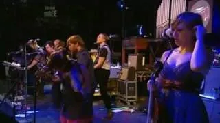 The Arcade Fire: Neighborhood 1 (Tunnels) (Live@Reading & Leeds 2007)