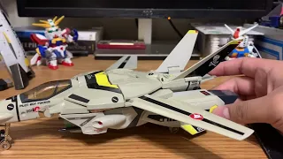 Bandai 2002 Reissue 1/55 Macross VF-1S Valkyrie Roy Focker Custom Review