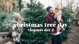 Christmas Tree Day | Vlogmas Day 2