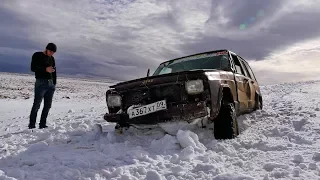 Front-wheel drive with chains is better than the Pajero on huge wheels!!!