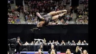 Simon Biles hace historia con un doble salto mortal con triple giro en una impecable rutina de suelo