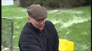 Slippery Shoes! | Still Game | The Scottish Comedy Channel