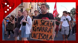 Messina, corteo No Ponte sfila per la città