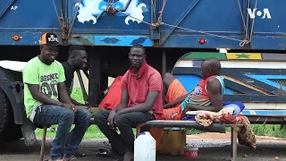 Truck Drivers Stranded at Nigeria's Closed Border with Niger