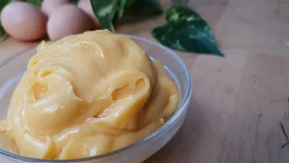 crema pasticcera che tiene la forma