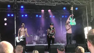 Crazy Town X - Battle Cry live @ Tattoofest 2019 The Netherlands
