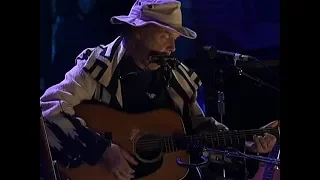 Neil Young - Harvest Moon (Live at Farm Aid 2004)