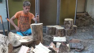 Splitting Pine wood with an axe and a Sledge Hammer!