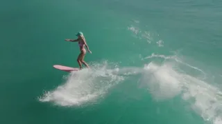 LONG BOARD SURFING WAIKIKI