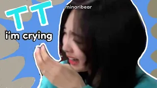 nayeon crying because of mina *very emotional*