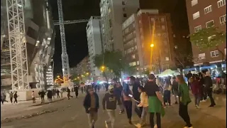 😮😂 Real Madrid fans RACE to get back inside Bernabeu after Rodrygo goal vs Man City #UCL