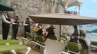 MARIACHI DE ACAPULCO TOCANDO SERENATA EN PLAYA HOTEL CAMINO REAL WH 744-469-7988 TEL 744-250-2305