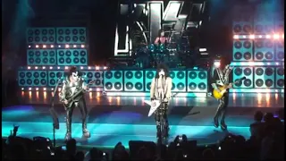 KISSONLINE EXCLUSIVE  Comin' Home  live from the KISS Kruise!