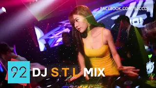 當你去搖頭一定要帶上這首歌!! DJ STL MIX