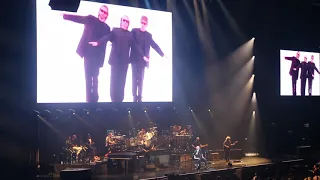 2018-10-25 Phil Collins Live - 04 Phil says Mike Rutherford is here, plays Genesis songs