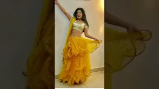 yukti Kapoor ♥️ gulki Joshi hot look status ♥️ ♥️