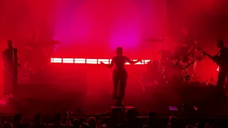 Aurora - Heathens (Live in Sydney 2023)