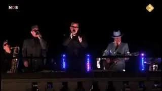 Madness Live on the roof of Buckingham palace - Queen's Diamond Jubilee 2012