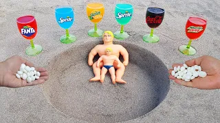 Big Stretch Armstrong VS Small, Cola, Fanta, Sprite, Pepsi, Fruko, Yedigün and Mentos Underground