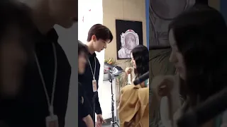 [BTS] Zhou Ye making Lin Yi a humanoid hanger haha #everyonelovesme