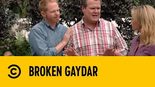 Broken Gaydar | Modern Family | Comedy Central Africa