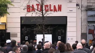 Relatives, survivors pay tributes at Paris Bataclan attack site