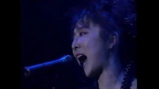 BARBEE BOYS - 瞳の奥でまばたくな (Live in Fukuoka ROCK'N'ROLL BAND STAND 1987.12.31-1988.1.1)