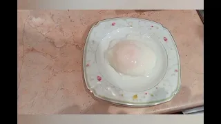 яйцо сваренное в ситечке