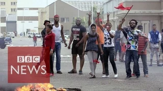 South Africa: Xenophobic violence against foreigners spreads - BBC News