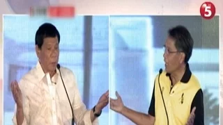 Duterte, Roxas, nagkainitan nang talakayin ang usapin sa droga