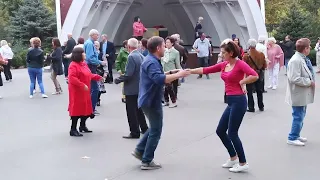 Kharkiv Харьков Танцы Мадам Вы мне понравились Парк Горького 2020