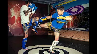 Muay Thai Sparring Drills - Low Kicks against Boxing with Damien Trainor