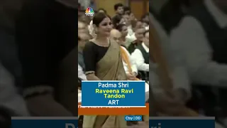 Padma Awards 2023: Raveena Tandon Receives Padma Shri From President Droupadi Murmu | CNBC-TV18