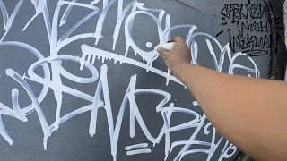 Graffiti review with Wekman. Molotow signal white ink