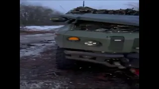 Боевики ВСУ показали, что осталось от бронеавтомобиля "Новатор" после атаки "Ланцета"
