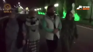 Рамзан Кадыров вышел на прогулку по вечернему Грозному со своей семьёй