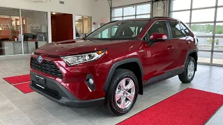 2021 Toyota RAV4 XLE HYBRID (Overview + Button Tutorial)