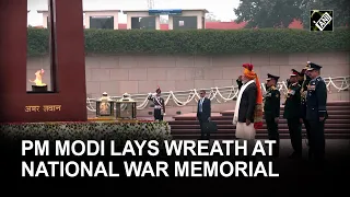 Republic Day 2023: PM Modi lays wreath at National War Memorial