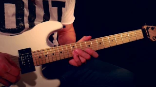 Lightning Fast Pentatonic Lick Lesson - Lickmaster Episode 1 - Guitar