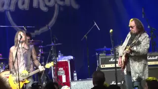 EX KISS PETER CRISS, ACE FREHLEY REUNITE ON STAGE FOR EDDIE TRUNK 30TH