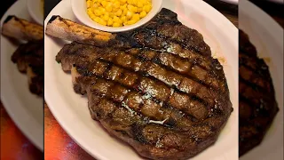 We Tried All The Steaks At Texas Roadhouse & This Was The Best