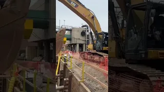 Installing 36 “ TR flex cast iron pipe in a 25 ‘ trench for sewer