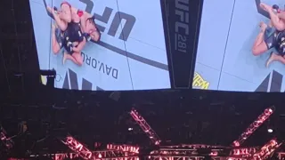 Weili Zhang vs Carla Esparza Finish with crowd reaction #ufc281