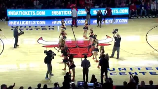 Fan pops the question marking first same-sex proposal at NBA game