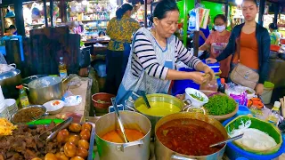 $1,25 So Delicious! Khmer Noodles, Pork rice at Market City | Popular Cambodian street food
